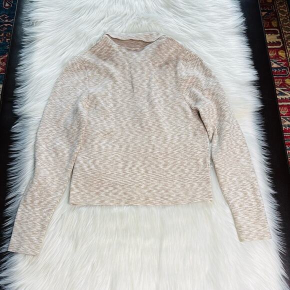 Abercrombie Tan and White 1/2 Zip Cropped Sweater - Picture 4 of 4